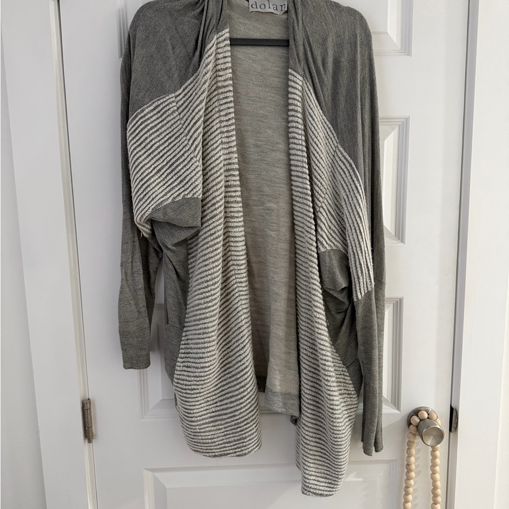 Anthropologie Dolan Gray and Cream dolman sleeve Cardigan in L - Picture 4 of 7